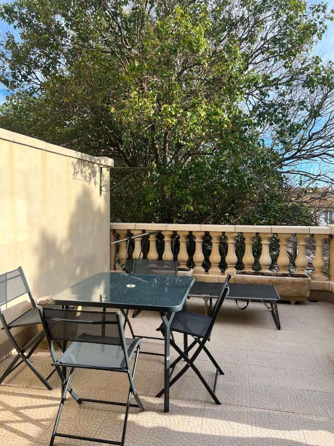 Cote Jardin Est Un Spacieux Et Lumineux T3, Entierement Renove, A 2 Pas De L'Herault Et A 10Min Du Bord De Mer Proche Du Centre Historique Et Du Fabuleux Chateau Laurens, Vous Apprecierez Le Calme De Sa Belle Terrasse Et La Vue Superbe Sur Le Jardin Agde Exterior photo